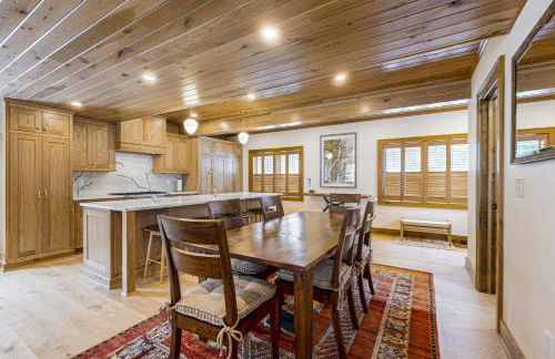 Less Than 1 Mi to Lake George! Family Retreat with Deck - Foto 34