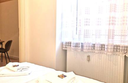 CityStay Karl-Marx-Str I Cozy Apartments with Terrace - Foto 11