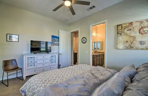 Modern Desert Princess CC Villa with Pristine Yard! - Foto 17