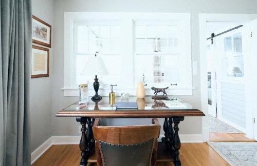 Elegant Escape 2 blocks to Historic downtown - Foto 6