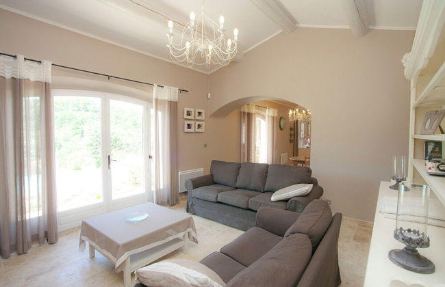 Luxury Villa in Provence With a Private Pool - Photo 35