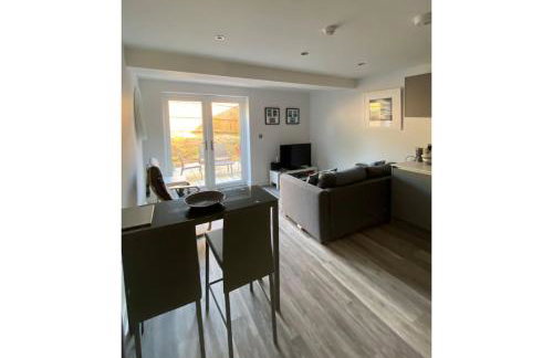 Rainbow View - Modern, central 1-bed flat, free on-site parking - Foto 11