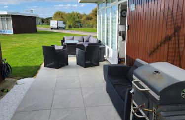 Charming 2-Bed Chalet - Foto 13