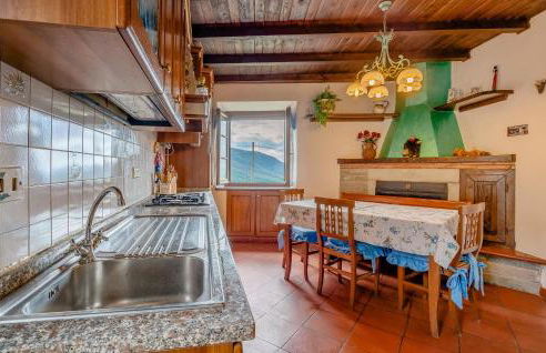 Awesome Home In Frazione Antognano - Foto 4