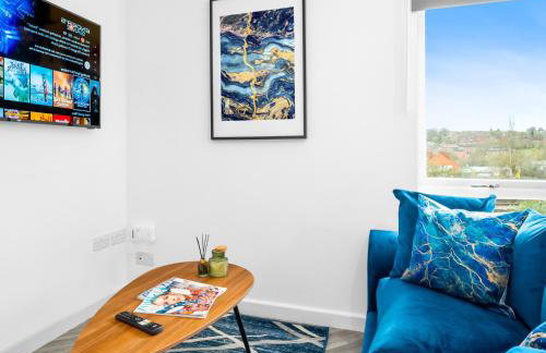 Modern Two Bed Apartment - Sleeps 3 - WiFi & Parking Included 57C - Foto 1