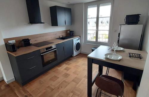 Superbe appartement F2 refait à neuf plein centre - Foto 5