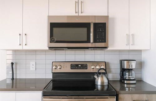 Vibrant 2BR Stay Pool, Sauna and Lounge - Foto 17