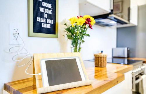 Luxury Barndo 2AN Europe Style Farm Stay Chickens - Foto 24