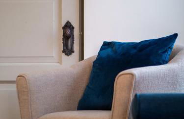 Carriage Manor - Sun Soaked 1BR - Close to CCF - Foto 14