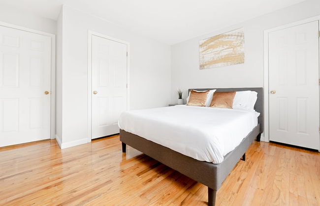 Modern Luxury Home w GameRoom & Parking - Foto 4