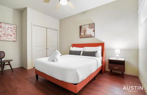 Dual Urban Oasis 8BR in Vibrant North Loop Hub - Foto 19