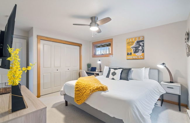 Sleek Condo - Near Park, Poudre River and Old Town - Foto 2