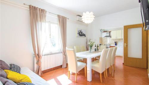 Three-Bedroom Holiday Home Krsan With An Outdoor Swimming Pool 07 - Foto 2