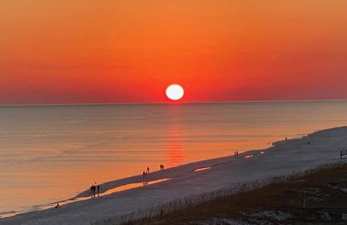 Pensacola Beach Gulf-Front 2BR Condo with Pool & Hot Tub - Photo 45
