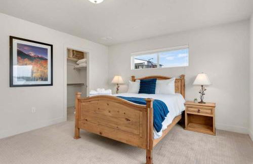 Modern Townhome Steps From the Brewery District! - Foto 30