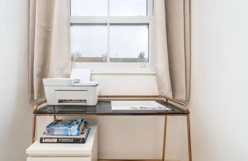 Pass the Keys Luxury 2 Bedroom Townhouse in Central St Albans - Photo 17