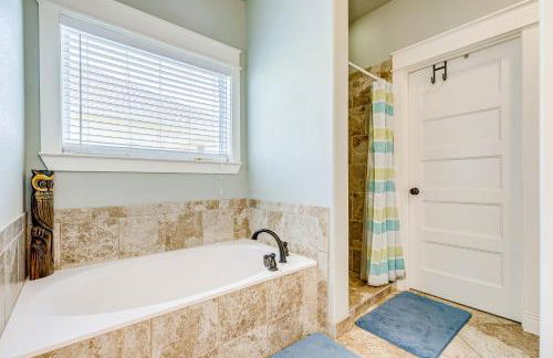 Retreat | Steps to the Beach | Sleeps 10 - Foto 18