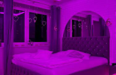 Apartament "Love Island" Jacuzzi SPA z dużą wanną z hydromasażem dla Dwojga - Foto 9