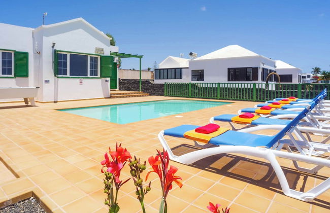 Villa Brenas - Foto 2