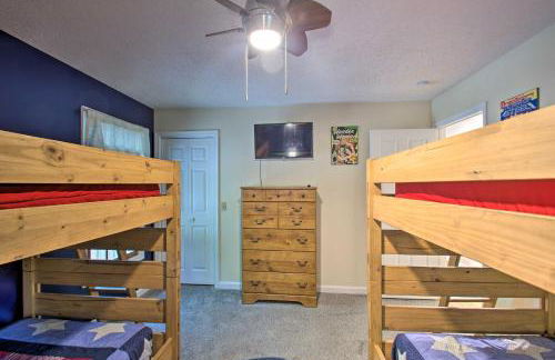 17-Seat Theater, Hot Tub and Game Room Ideal Home! - Foto 23