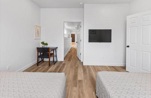 Spacious Downtown Indy Home Perfect for Groups - Photo 50