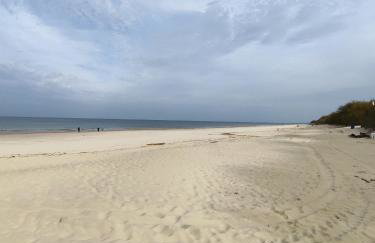 chaty, niebieskie drzwi - Foto 9