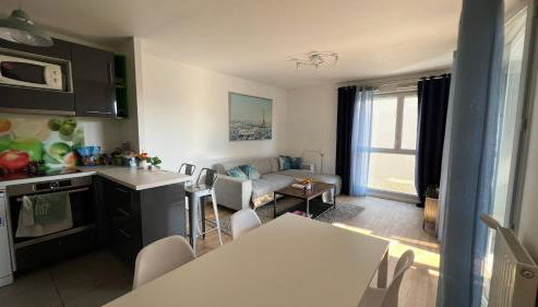 Parisian Light Bright 2 Bedroom Apartment with Terrace, Free Parking, Near Metro Line 13 - Foto 3
