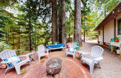 Coastal Cabin - Photo 1