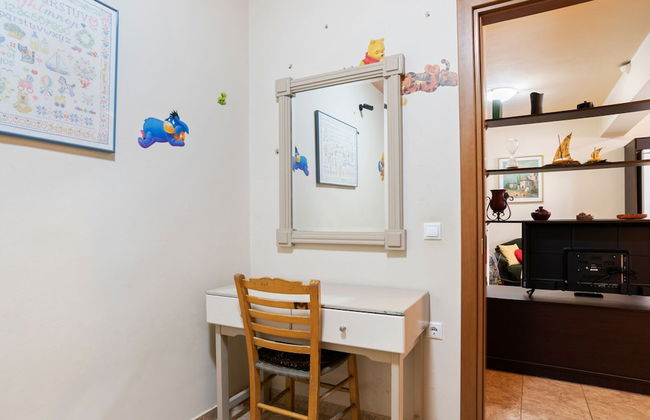 Welcoming Apartment in Venerato With Garden - Photo 26