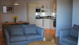 For the Shore, Fistral Beach Newquay - 2 Bed 2 bath - Private Parking with garage for 2 vehicles - Foto 3
