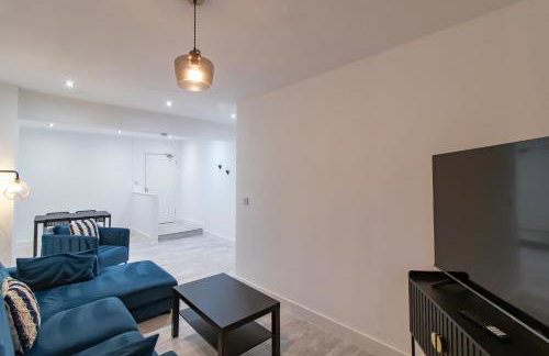 Comfortable 2BR Home 4 Beds Great for Small Groups - Foto 12