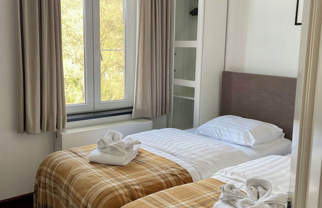 Le Baron Apartments - Photo 19