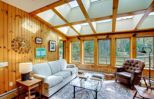 Secluded Family Getaway with On-Site Creek in Hawley - Foto 1