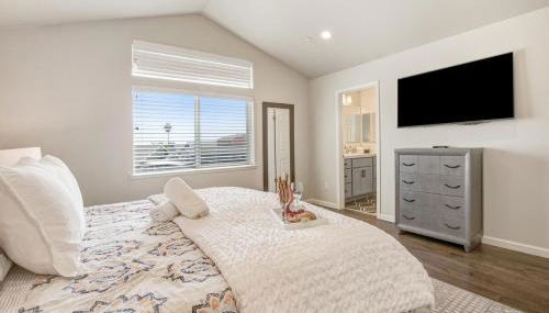 Game Night Meets Wine Country Elegance - Foto 4, wardrobe