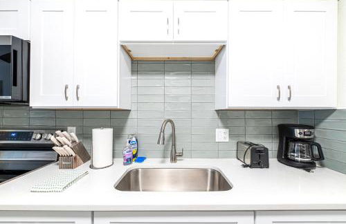 2bd 2ba Sunview 1 2Mins to BeachPool - Foto 6