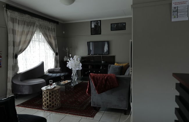 Ledumo Lodge - Photo 22