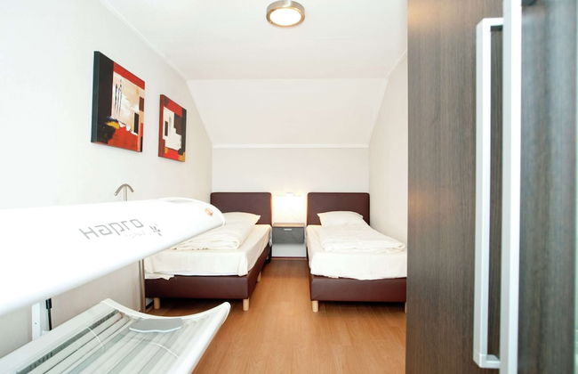 Villa in Maaspark With Sauna and Lake Views - Photo 3