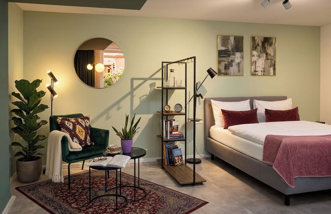 Astoria Apartments - Photo 91