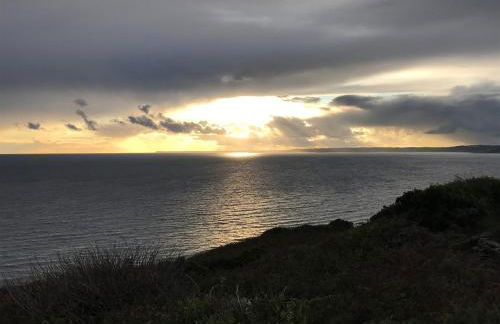 Romantic cliff top chalet at Whitsand Bay beach - Photo 24