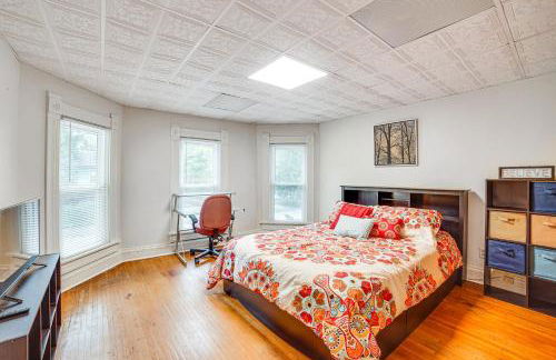 Charming Champaign Victorian with Deck! - Foto 14