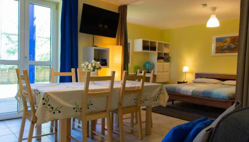 Wonderful Renovated Apartment With Great Location - Foto 1