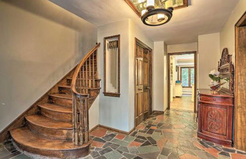 Charming Saylorsburg Retreat with Game Room and Patio! - Foto 31