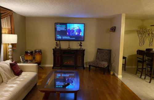 West Linn Relaxing Entire Home WiFi TV Yard BBQ Eateries - Foto 39