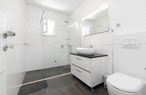 Holiday house with a swimming pool Prizba, Korcula - 199 - Photo 22