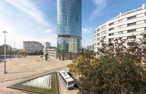 Destiny Oporto - Photo 23