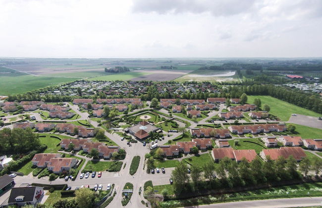 Spacious Holiday Home in Renesse near North Sea - Photo 16