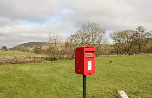 East House - Photo 30