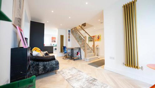 Stylish 4-Bed House in Arley - Foto 1