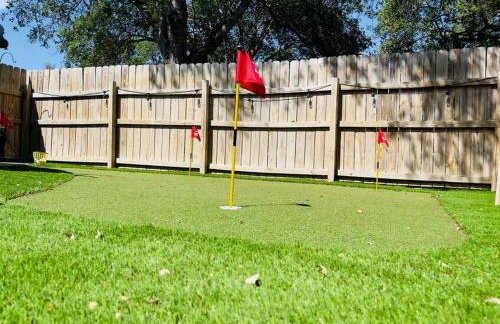 RARE FIND! Private Pool Hot Tub Spa Game Room Pool Heat Available Spring Special! - Foto 49