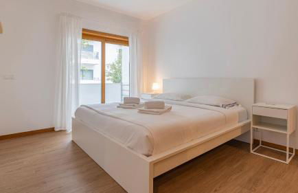 3 Bedroom Oeiras Wonder W/ Balcony by LovelyStay - Foto 22